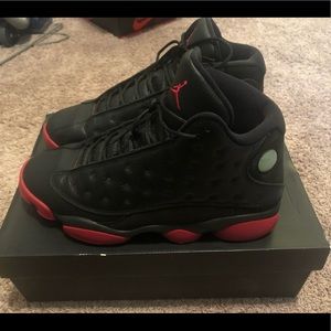 Air Jordan 13 Retro (black and red)